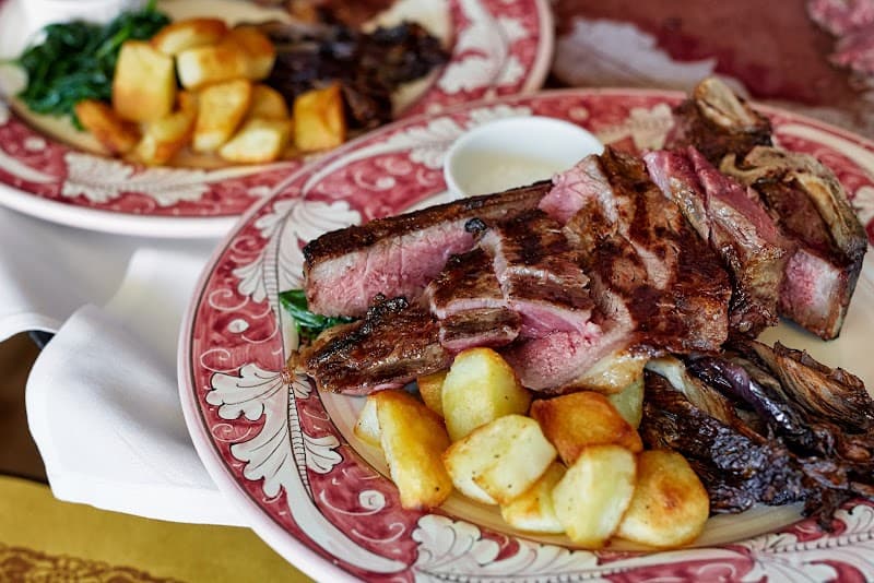 Angelini Osteria interior and dining atmosphere 3