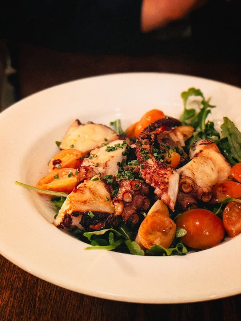 Angelini Osteria interior and dining atmosphere 4