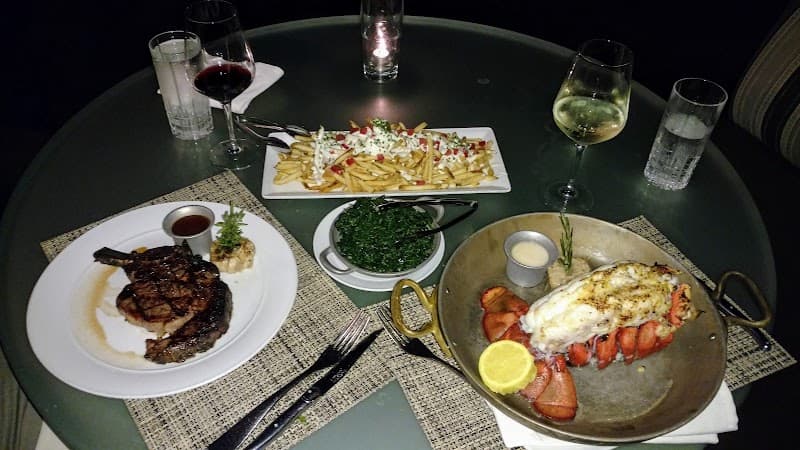 BOA Steakhouse interior and dining atmosphere 2