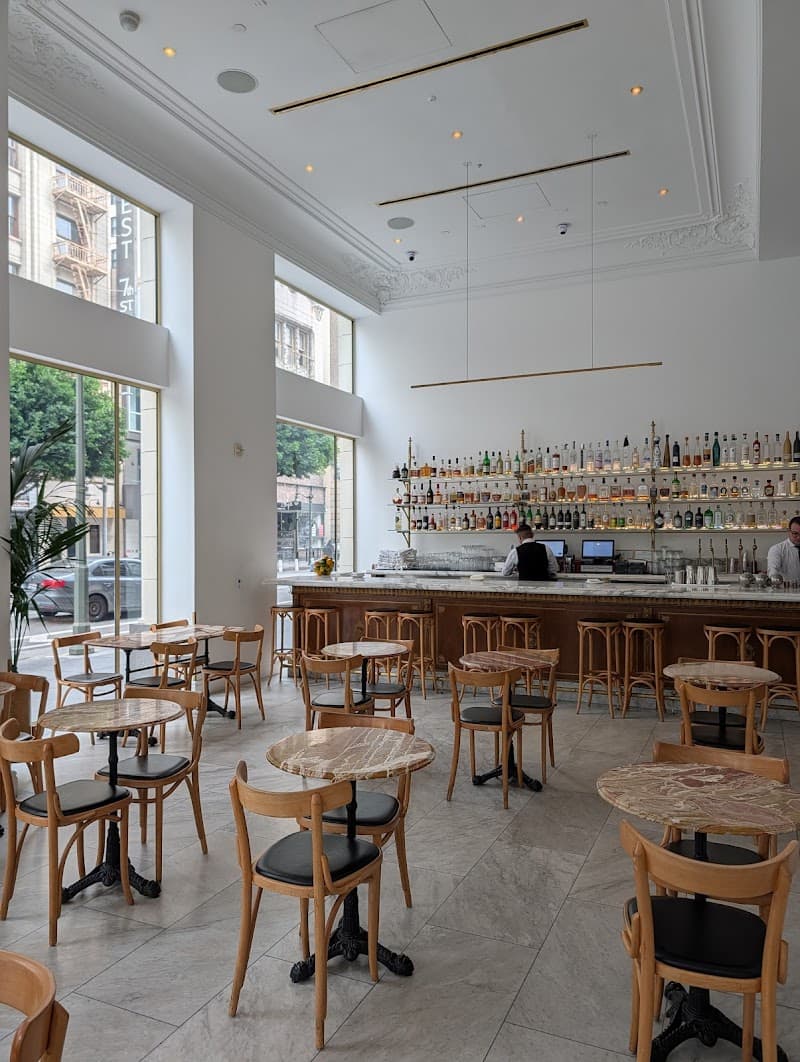 Bottega Louie interior and dining atmosphere 2