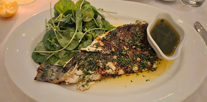 Bottega Louie interior and dining atmosphere 4