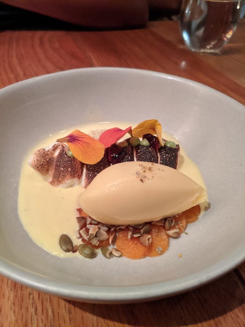 Broken Spanish interior and dining atmosphere 4