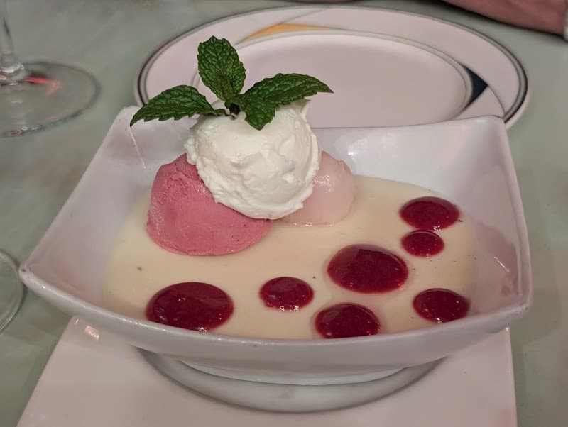 Chinois on Main interior and dining atmosphere 5