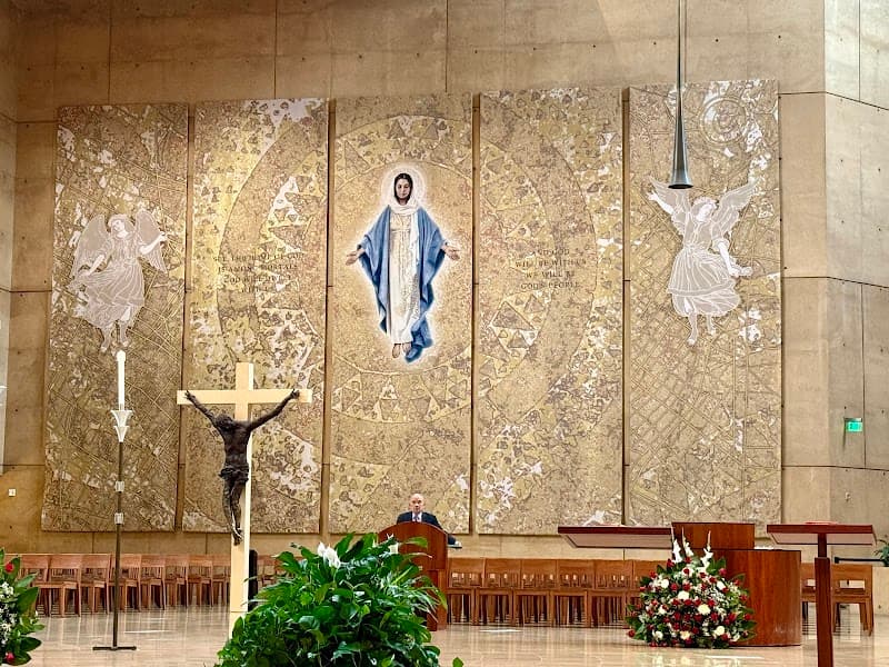 Church & State interior and dining atmosphere 3