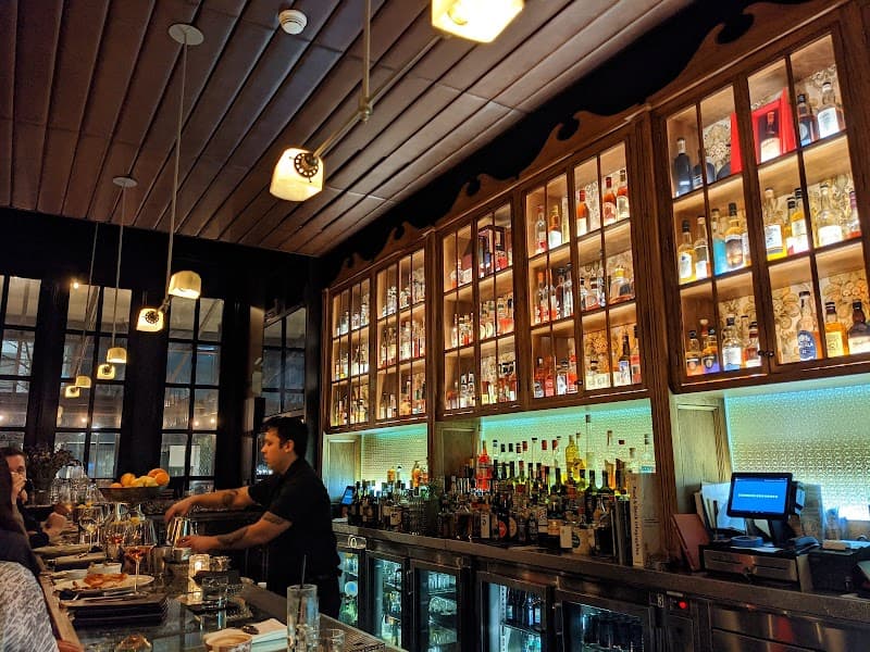 Faith & Flower interior and dining atmosphere 3