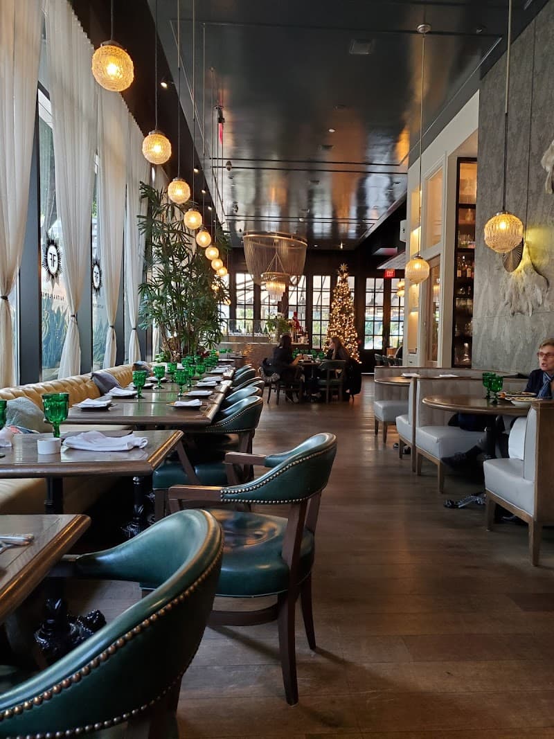 Faith & Flower interior and dining atmosphere 4