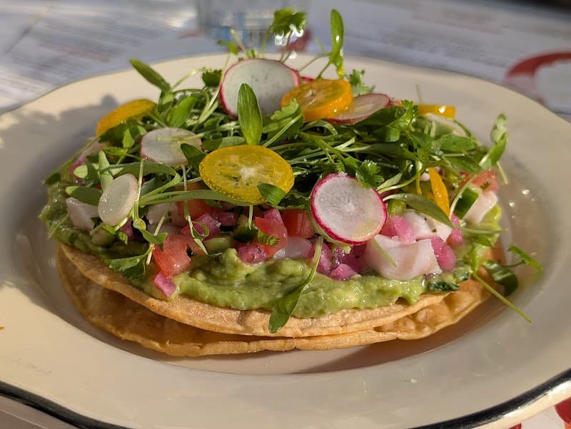 Fishing with Dynamite interior and dining atmosphere 5