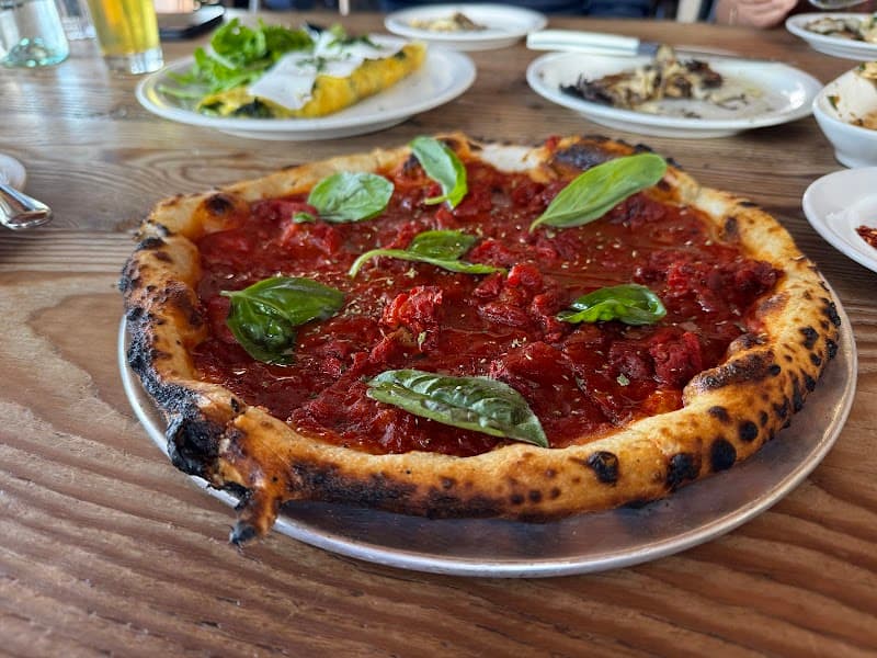 Gjelina on Abbot Kinney interior and dining atmosphere 3