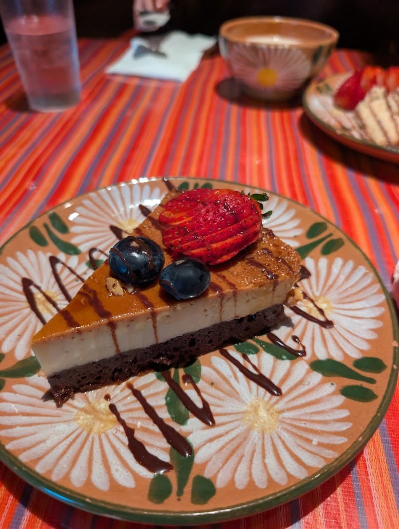 Guelaguetza Restaurant interior and dining atmosphere 3