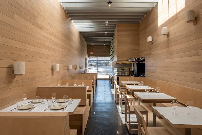 Jon & Vinny's Fairfax restaurant