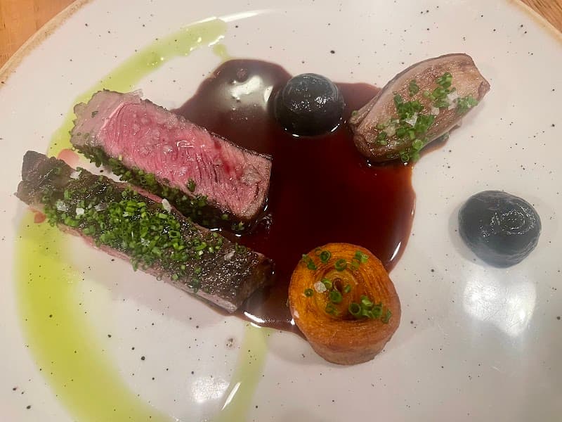 Kali Steak interior and dining atmosphere 5