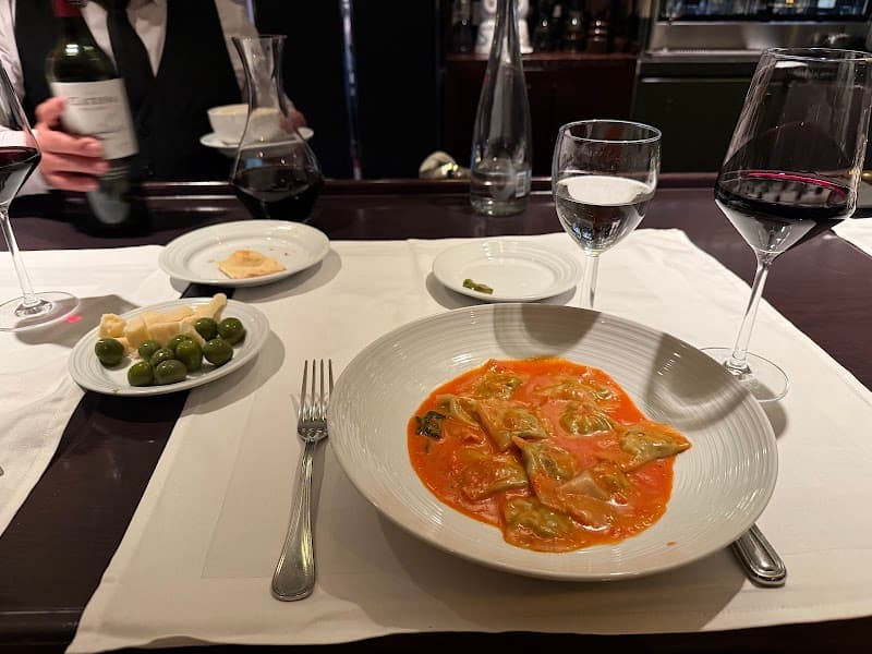 Madeo Ristorante interior and dining atmosphere 2