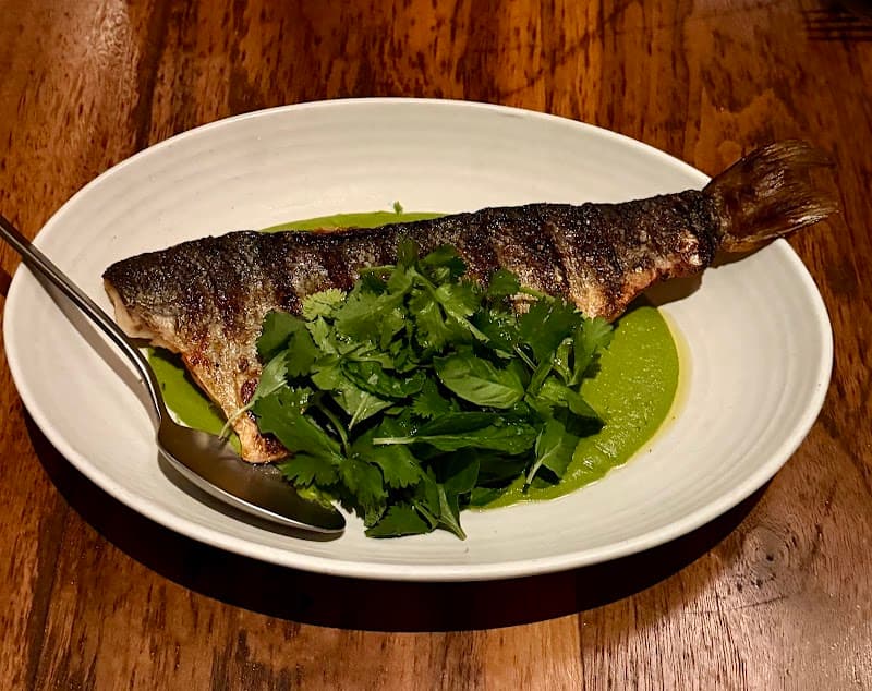 Majordomo interior and dining atmosphere 3