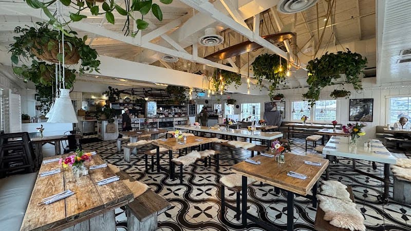 Malibu Farm Restaurant at the Pier interior and dining atmosphere 5