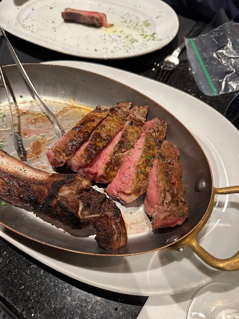 Mastro's Steakhouse Beverly Hills interior and dining atmosphere 4