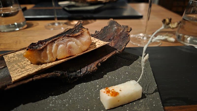 n/naka interior and dining atmosphere 3