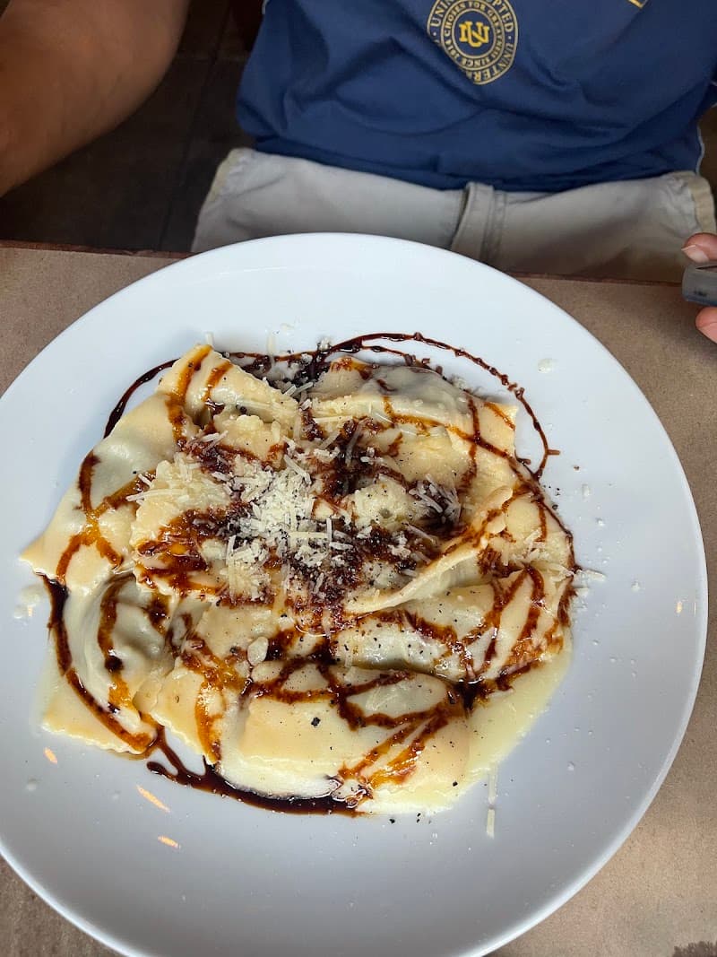 Osteria La Buca interior and dining atmosphere 5