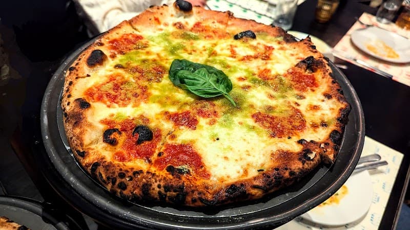 Pizzana interior and dining atmosphere 3