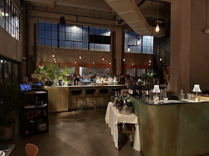Rossoblu DTLA interior and dining atmosphere 3