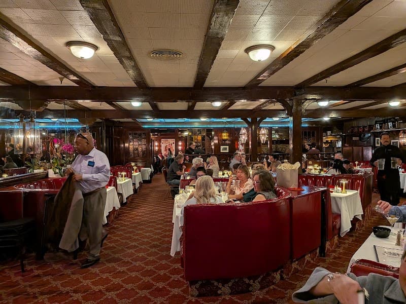 Smoke House Restaurant interior and dining atmosphere 5