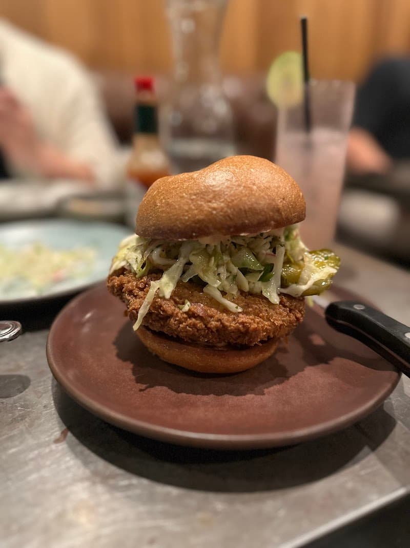 Son of a Gun interior and dining atmosphere 3