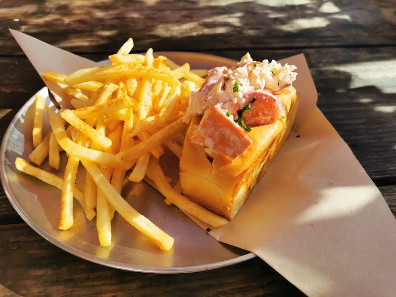 The Albright interior and dining atmosphere 4