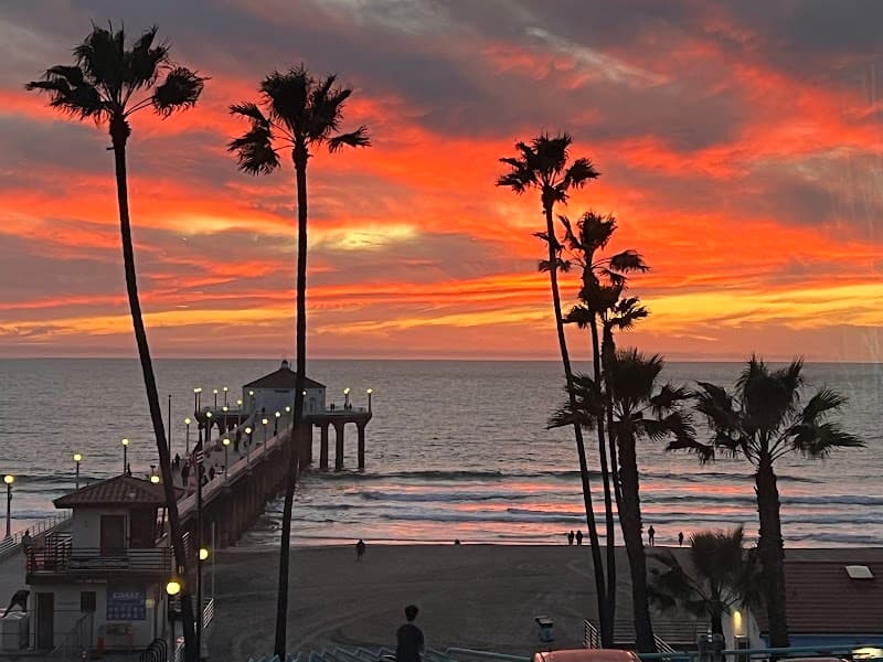 The Strand House interior and dining atmosphere 4