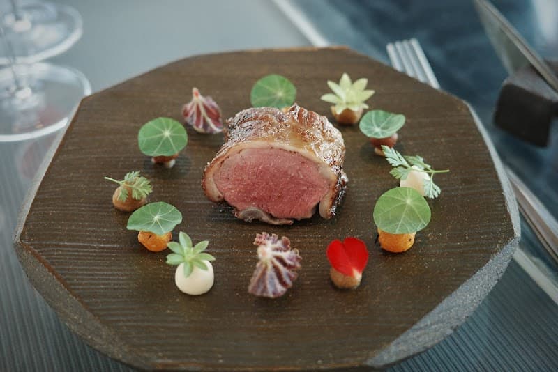 Vespertine interior and dining atmosphere 5